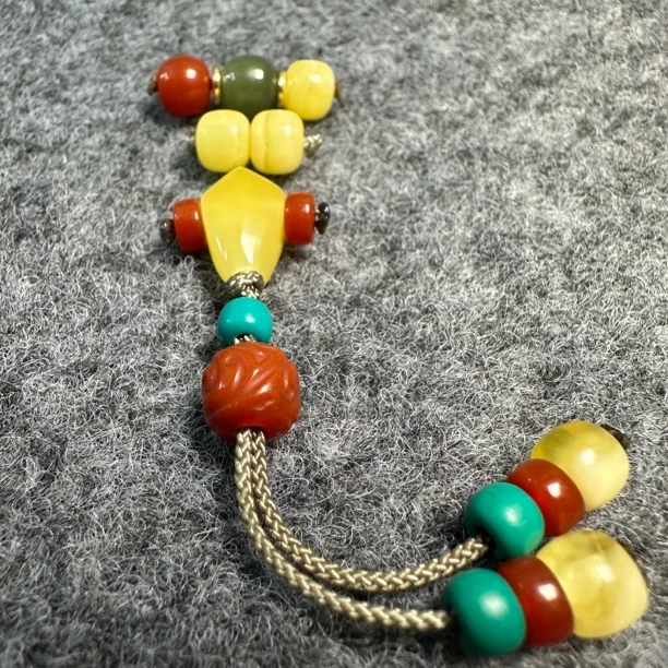 俄料蜜蜡三通套装 6.5以下珠子用，搭配博古文 顶珠 腰珠全套