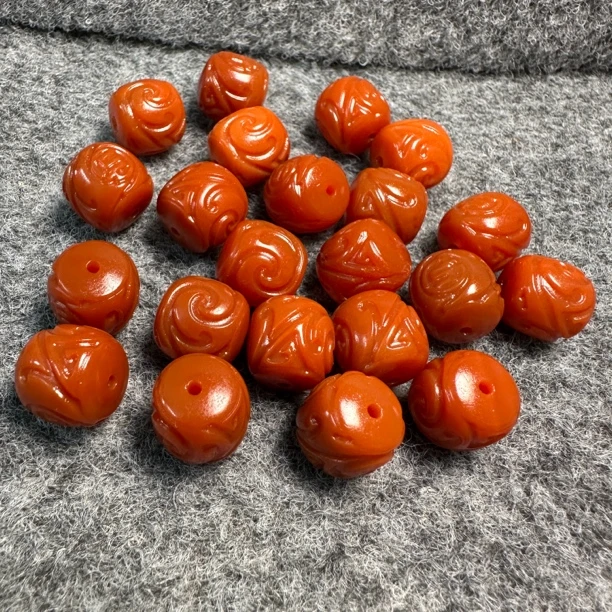 博古纹老型直径12+柿子红玛瑙单珠  品质如图  多样性发货发其一