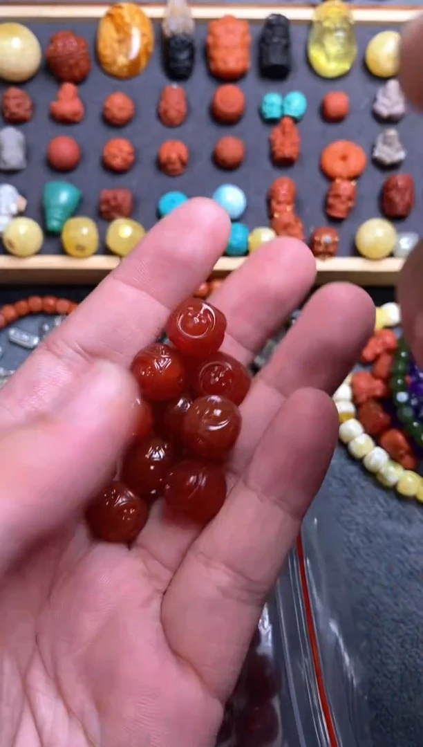 【闪购商品】玛瑙/玉髓珠宝奇石未镶嵌12m刺骨六方多样性发货发其一