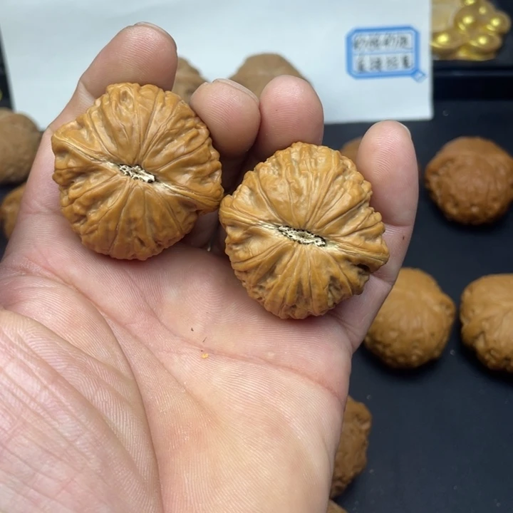 文玩核桃把件北***宝铁锤妹妹40