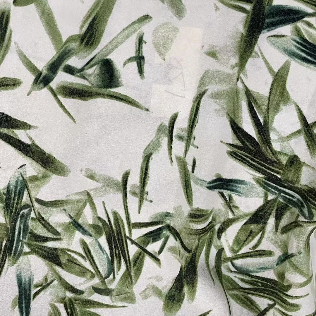 白底绿竹弹力双绉时尚面料（不支持7天无理由）