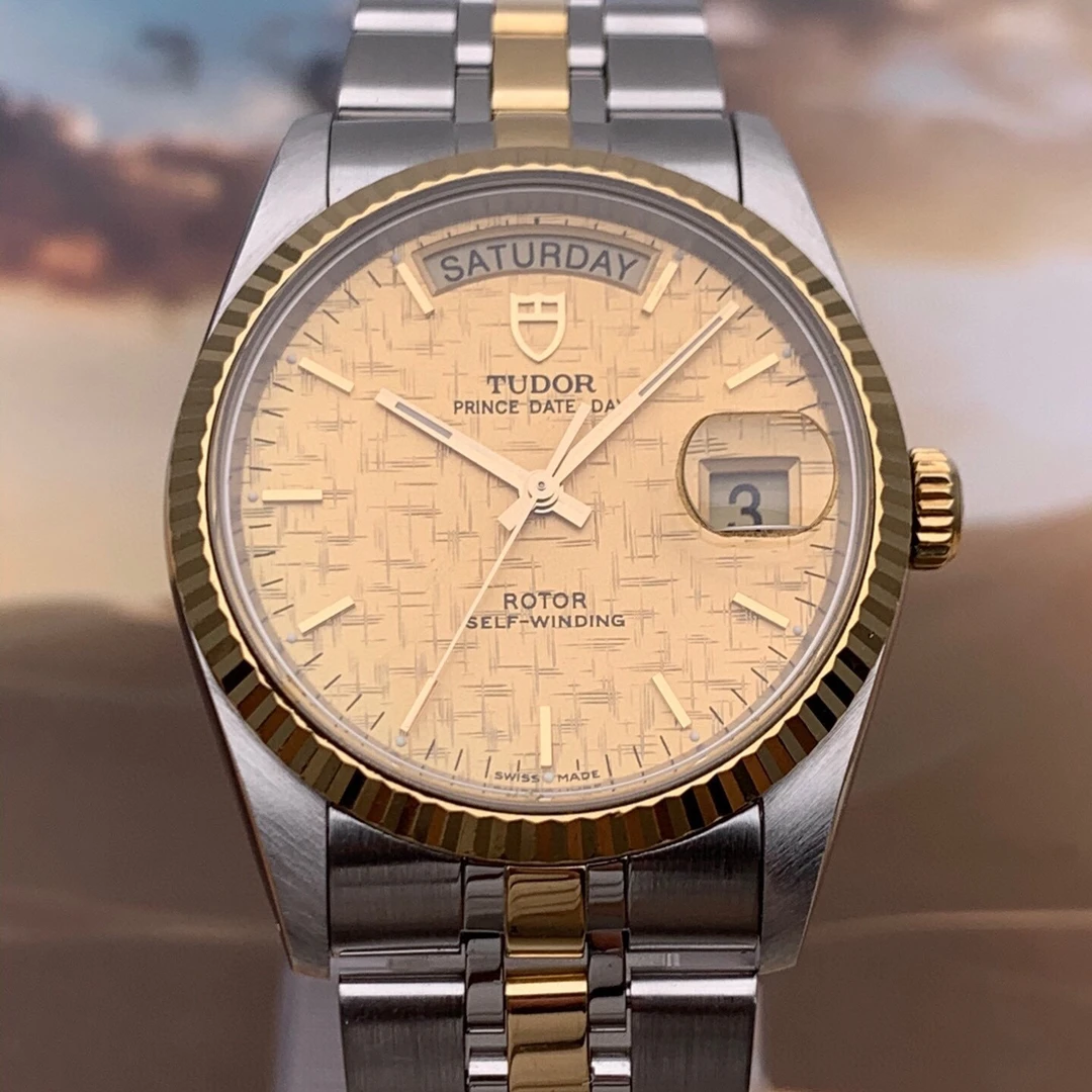 99新 TUDOR/帝舵 奢侈品/帝舵76213星期双历金条丁36mm单表