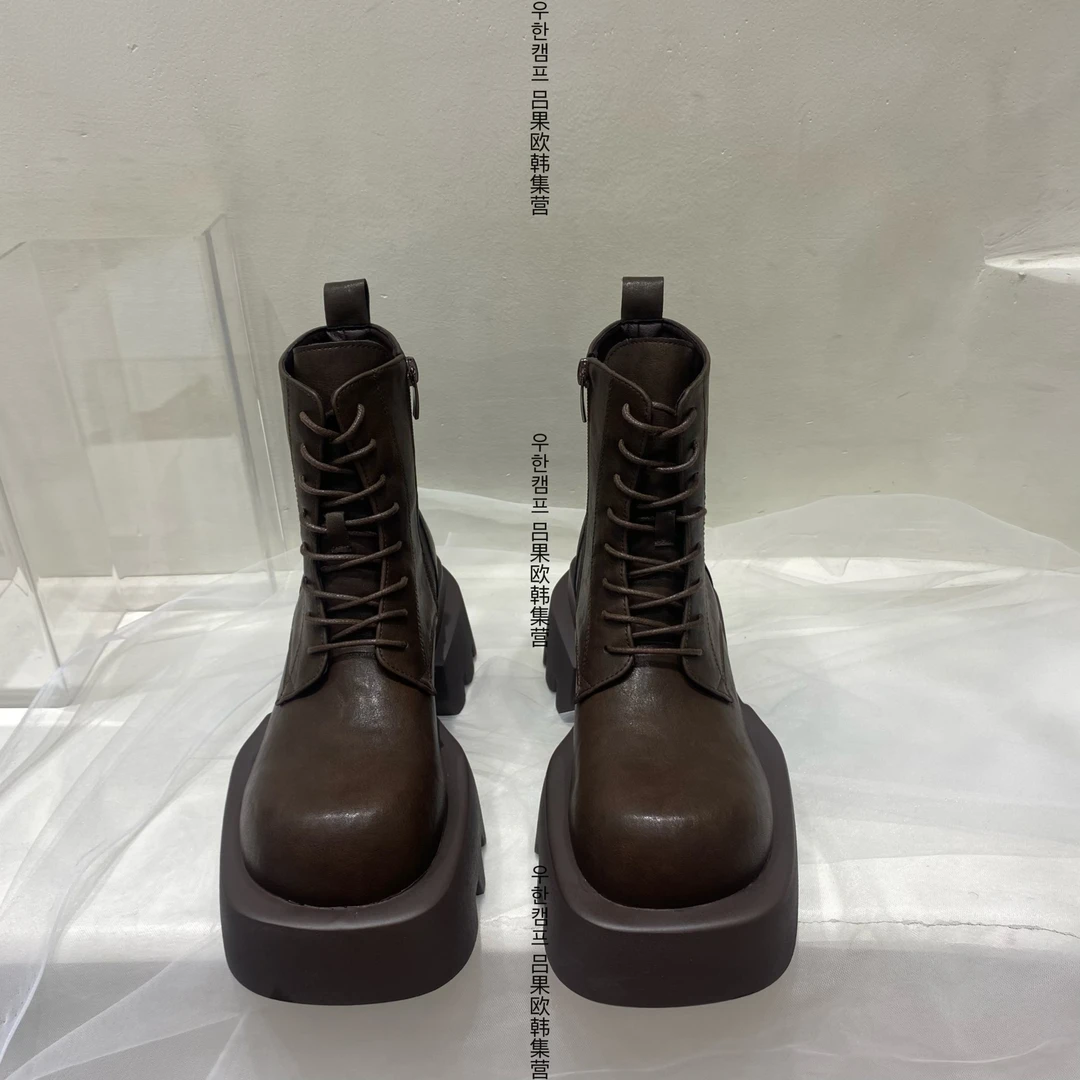 设计师款方头高级马丁靴女2024秋季厚底百搭粗跟系带时尚休闲短靴