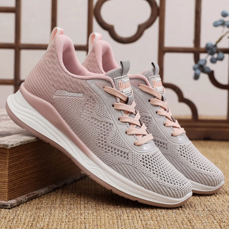 老北京布鞋女老人鞋妈妈鞋中老年舒适软底布鞋夏季网鞋透气健步鞋