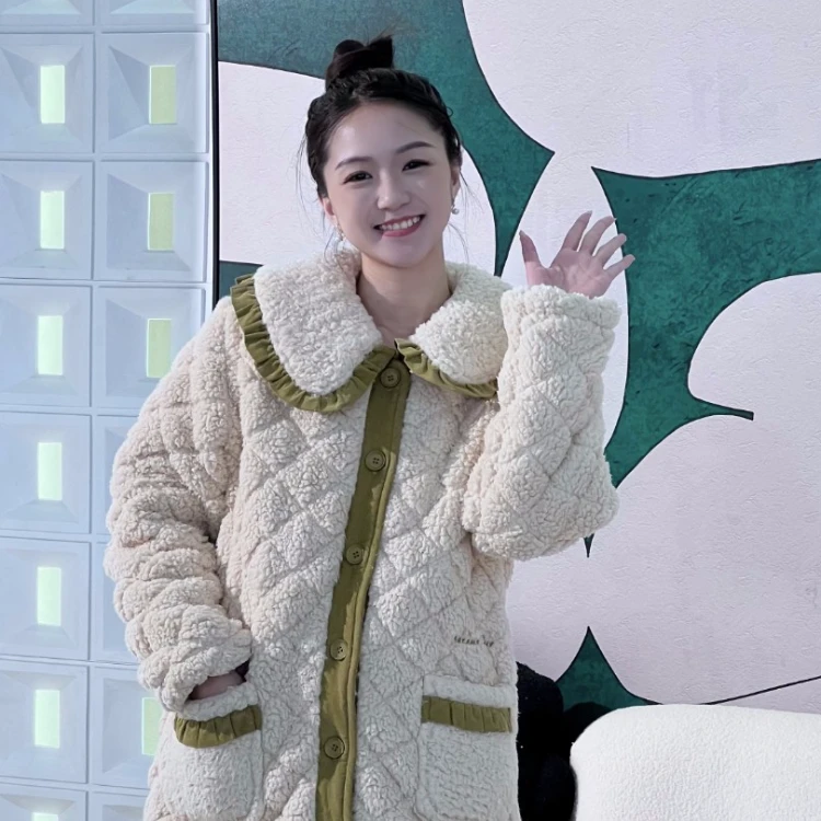 秋鹿珊瑚绒三层加厚夹棉睡衣女款冬季保暖羊羔绒家居服女秋冬套装