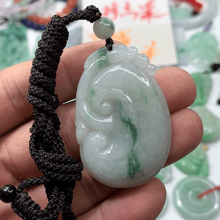 翡翠吊坠(赠链)未镶嵌冰种有棉，福利款不退不换