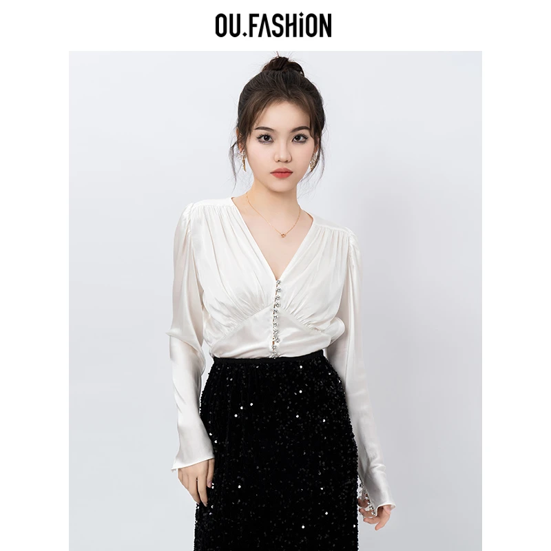 OU.FASHION/欧点钻扣褶皱V领长袖上衣6032310204