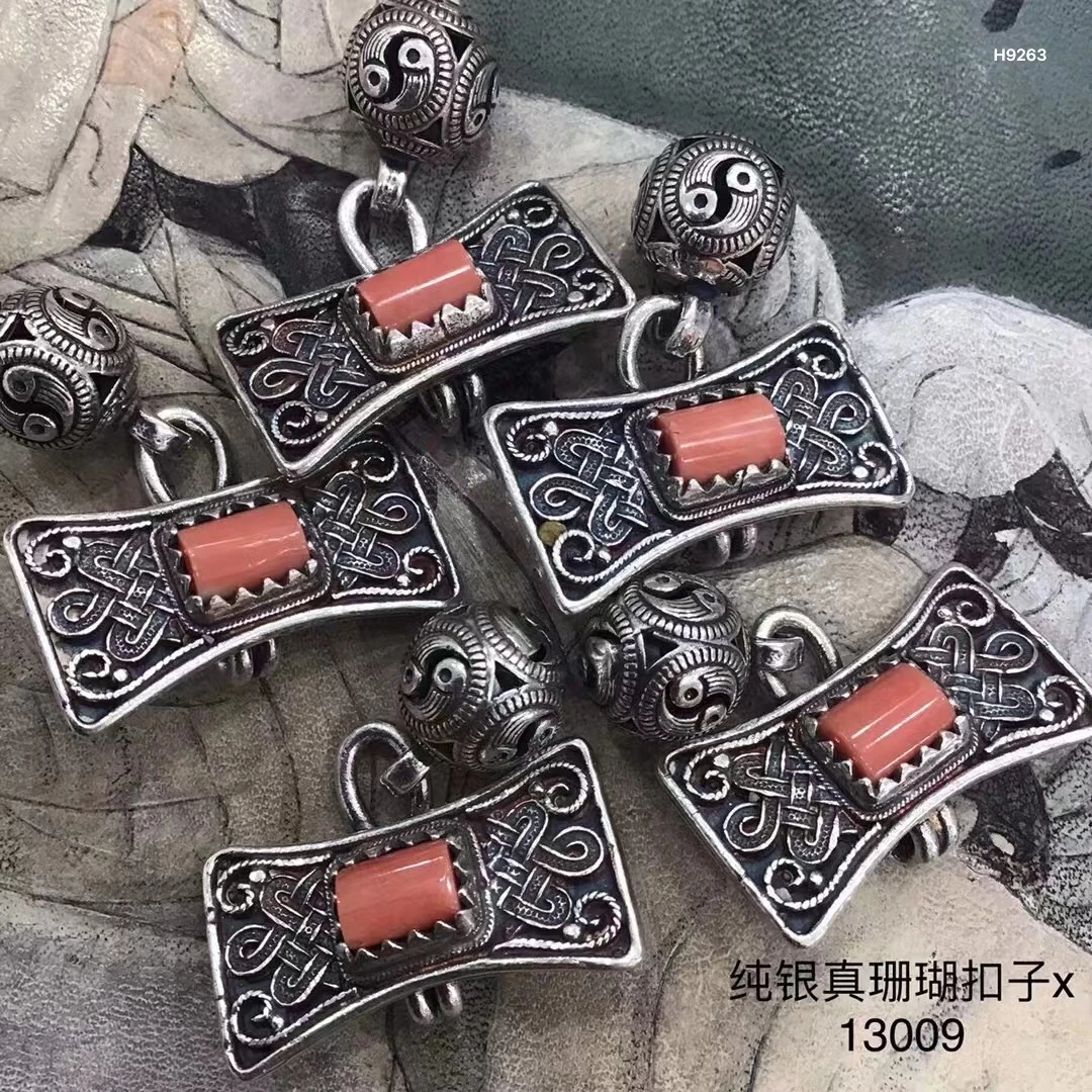 足银银制品 蒙古元素民族特色纯银镶嵌真宝石蒙古袍扣子