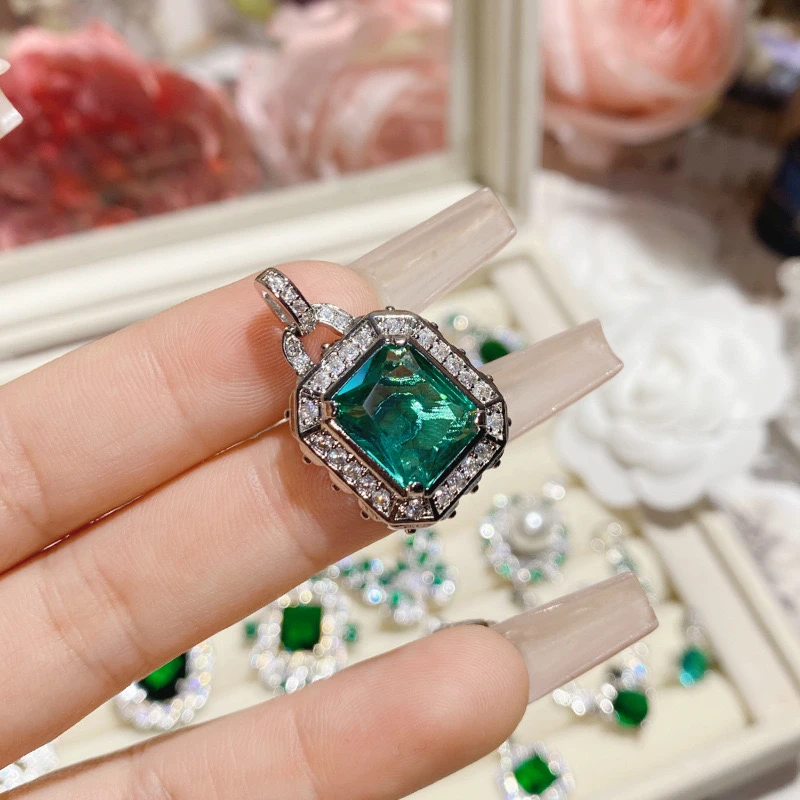 合金项链 赞比亚大祖母富婆太太精致佐绿几何项坠13