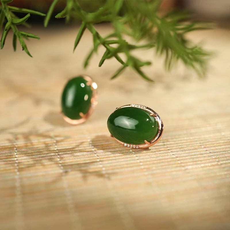 【一笙珠宝】18k天然和田玉碧玉菠菜绿耳钉