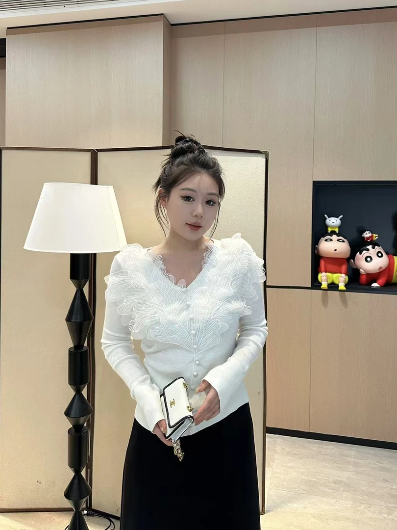 琪琪怪怪大码女装【花边秀】高级设计感立体百搭针织上衣T15994QTQ