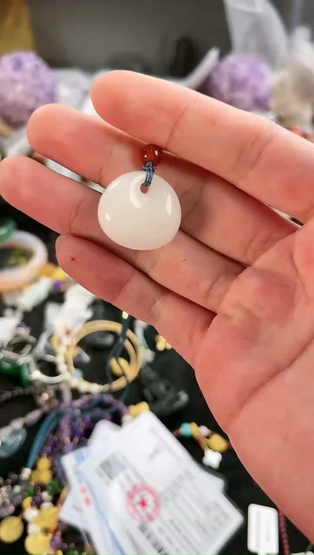 【闪购商品】和田玉颈饰未镶嵌1