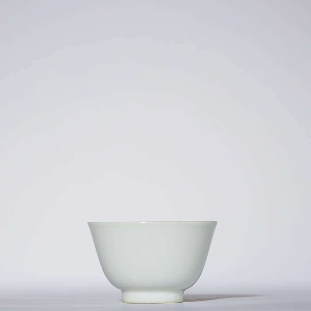 2、清 青花茶杯【古董拍卖】