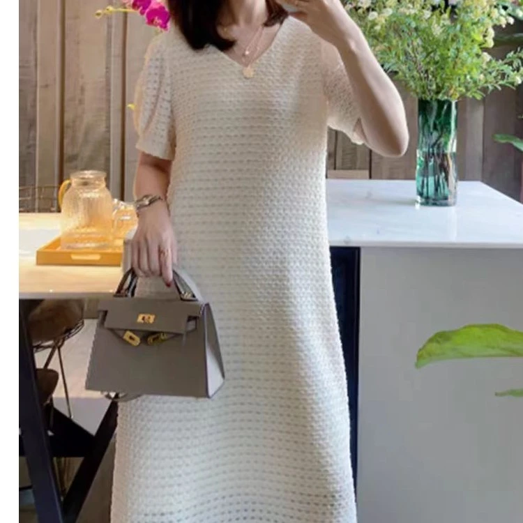 新款连衣裙女装显瘦气质时尚夏季收腰设计师百搭