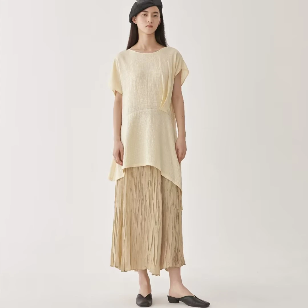 AUM/噢姆21年夏季时尚圆领优雅气质上衣MABW20351