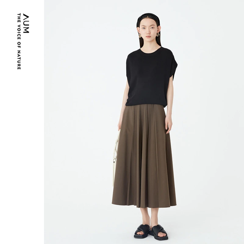 AUM噢姆秋季宽松纯色显瘦气质时尚半身裙M1DE31042