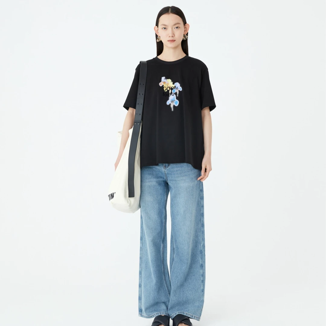 AUM夏季休闲显瘦上衣女士黑色印花T恤衫M1DE30327