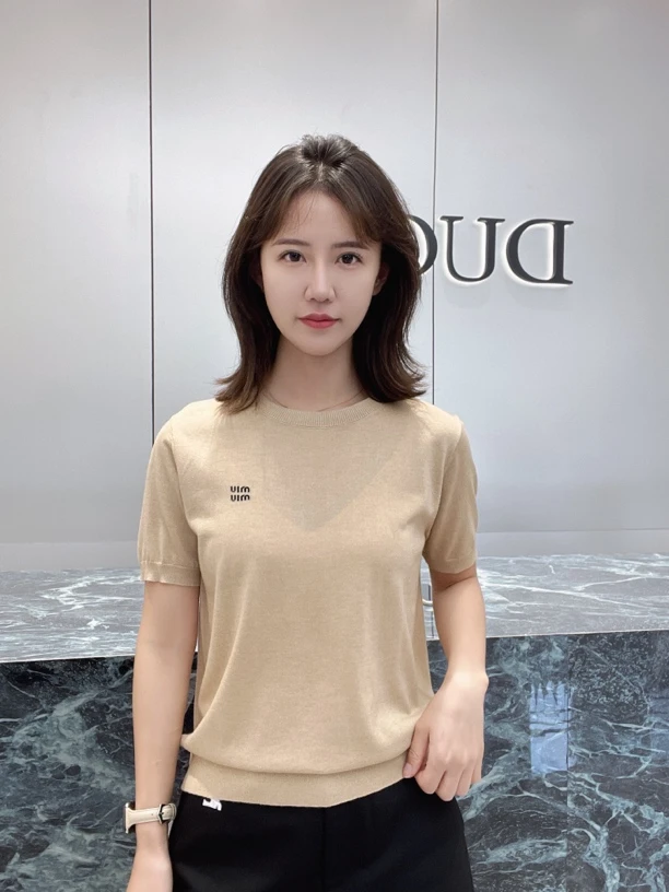 【朵儿】24早秋薄款高品质针织衫女短袖t恤纯色女人味上衣气质百搭