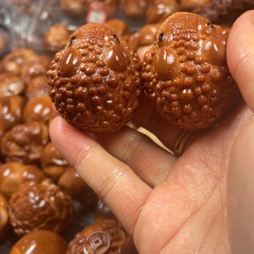 【闪购商品】橄榄核核雕金蟾
