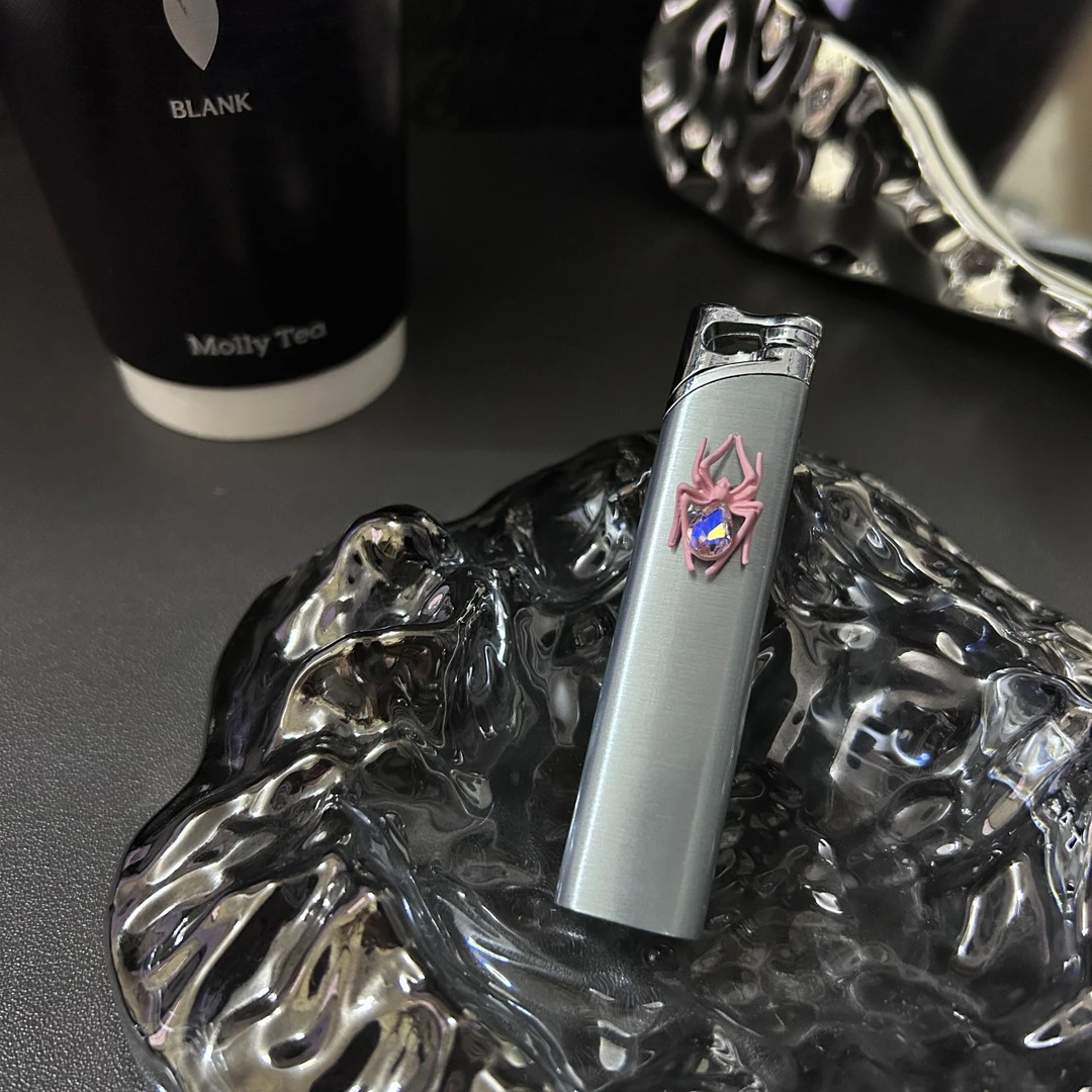 Qyu原创手作蜘蛛打火机送男朋友礼物金属防风可充气创意补气火机