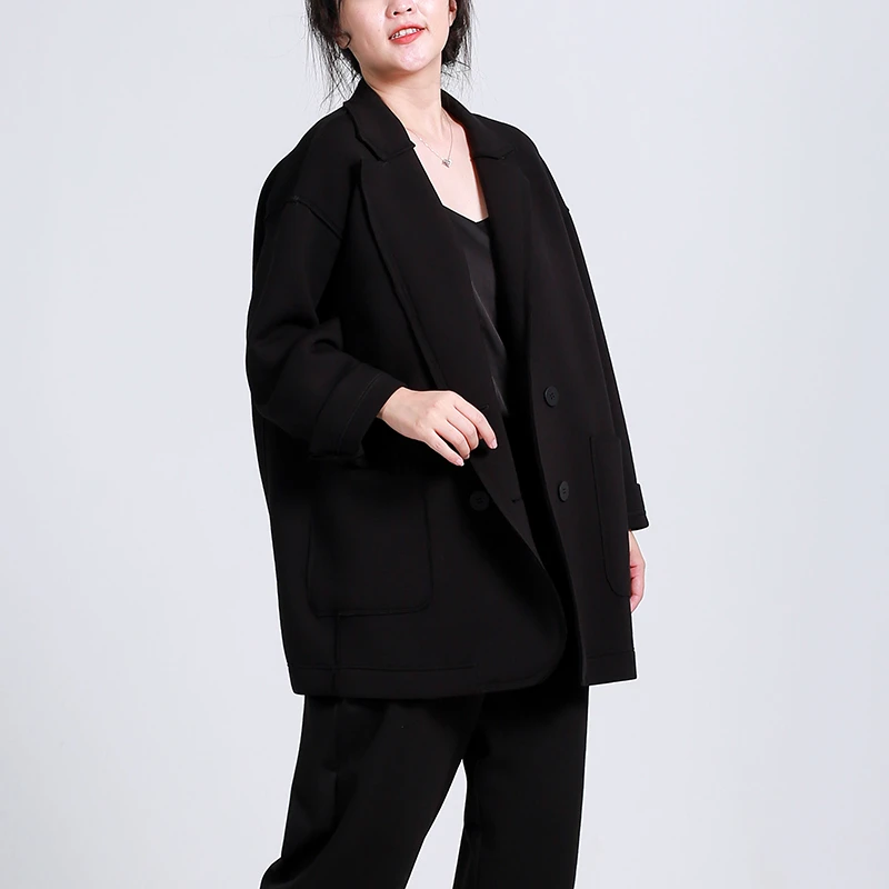 婳-西装领袖口纽扣装饰太空棉空气层慵懒风柔软双排扣风衣外套女