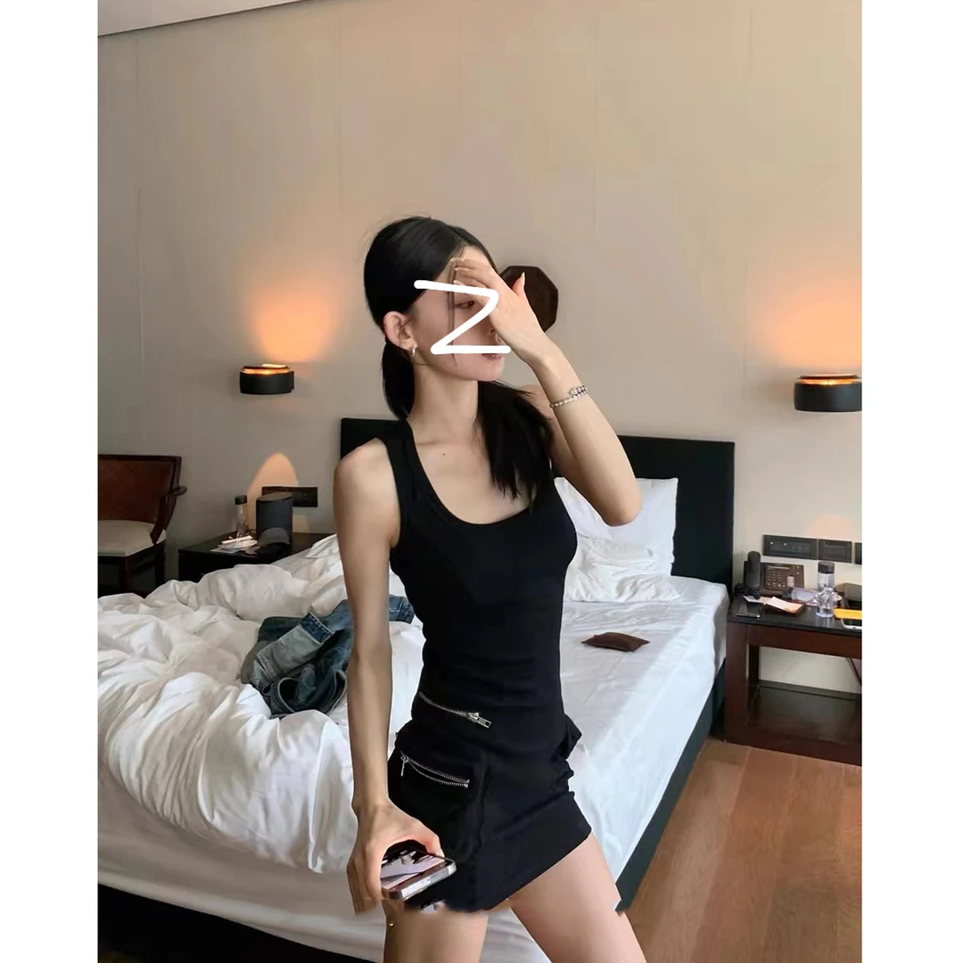 修身辣妹连衣裙U领工装背心吊带裙女夏新款纯色短裙口袋收腰裙子