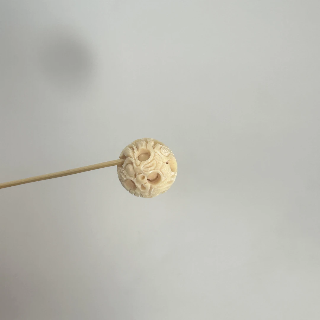 猛犸牙雕鬼工球18mm单个随机发假一罚四W4677