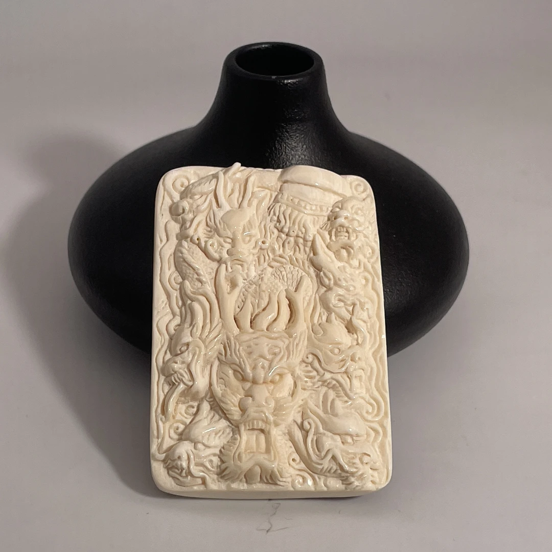 猛犸牙白冰料龙牌吊坠60*41*11mm假一罚四W5985