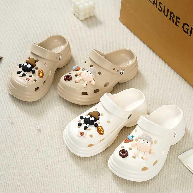 网红时尚百搭夏季洞洞鞋ins卡通防滑加厚厚底包头增高软底凉拖鞋