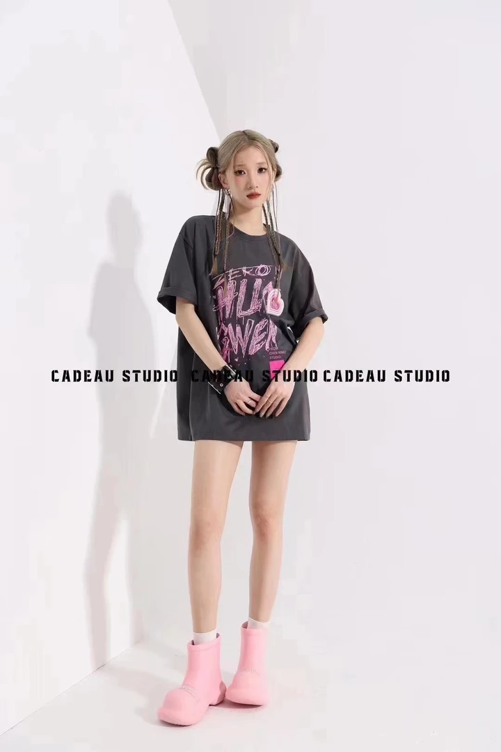 新款夏装植绒爱心字母T恤