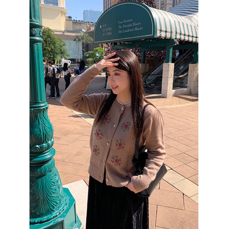 QC李潇洒微胖大码重工钩花小香风毛衣外套女针织开衫上衣XS312U06