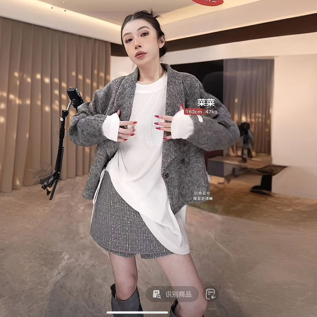 轻奢堆堆袖羊毛短款毛呢外套 24XDB1314