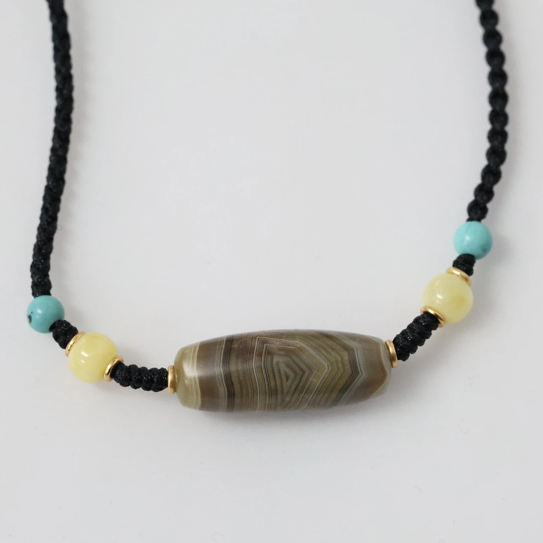 藏系佛眼玛瑙沁金色瞳约29*11mm玛瑙吊坠锁骨链