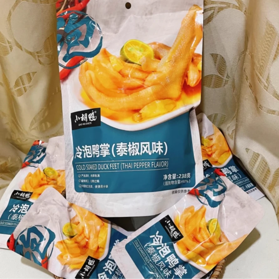 小胡鸭冷泡鸭掌泰椒风味零食香脆辣柠檬味单独包装解馋休闲食品
