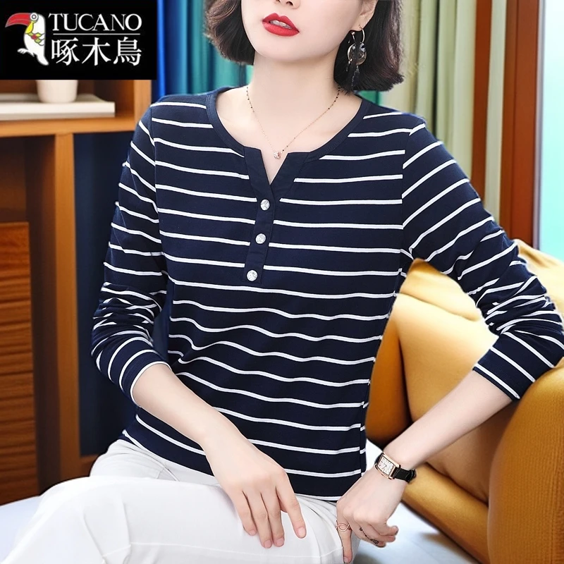 啄木鸟新款潮流简约显瘦T恤早秋时尚V领纽扣设计休闲条纹长袖上衣