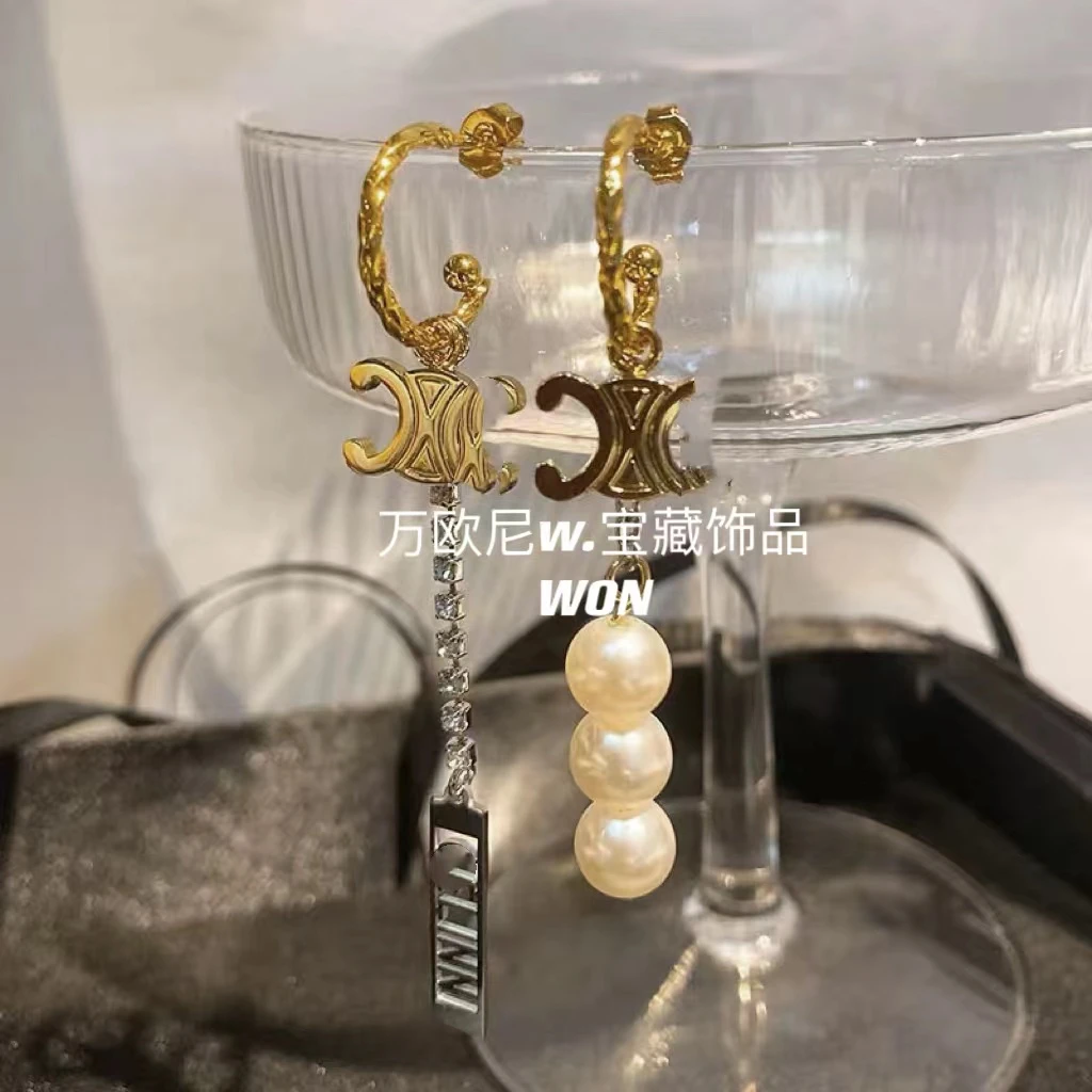 铜合金仿珍珠耳饰 万欧尼w.宝藏 | 心动预警ab塞塞流苏款猪猪耳钉
