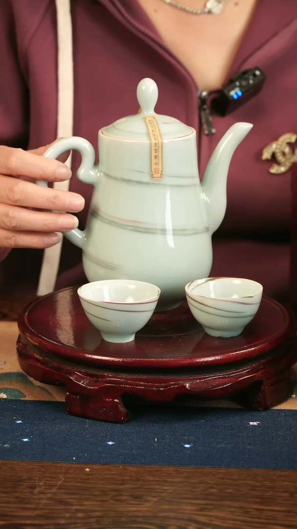 【闪购商品】纯手工 绞胎一壶二杯B（酒具）