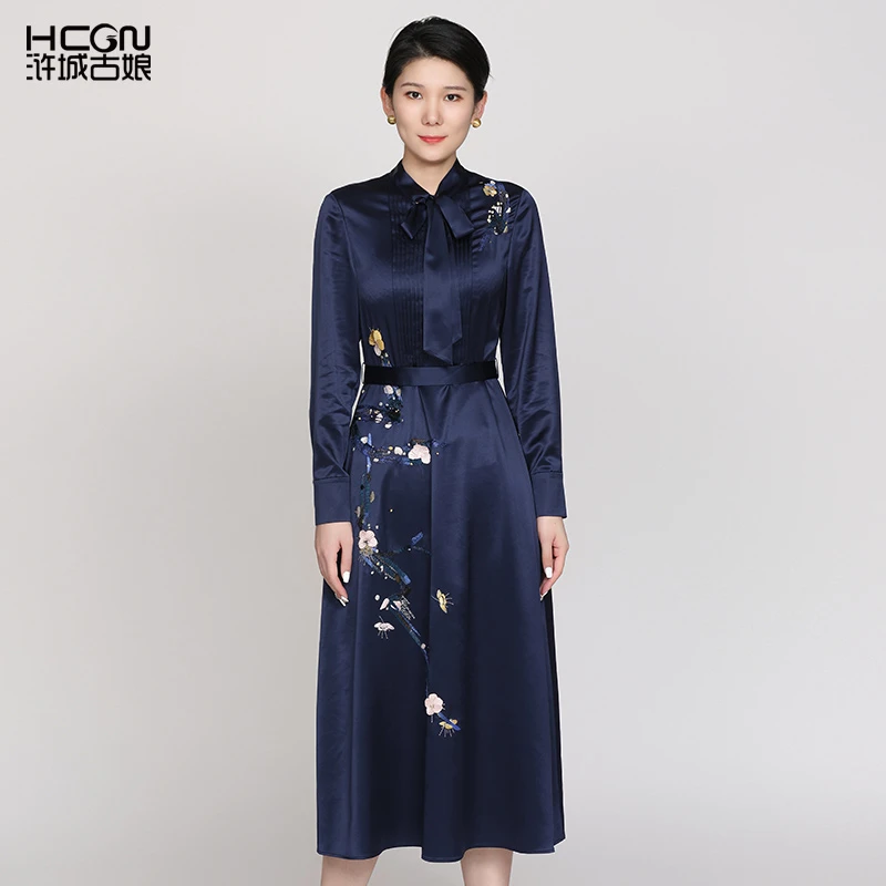 醋酸中式精致刺绣高级收腰蝴蝶结系带女士长袖梦梅连衣裙CMT17806