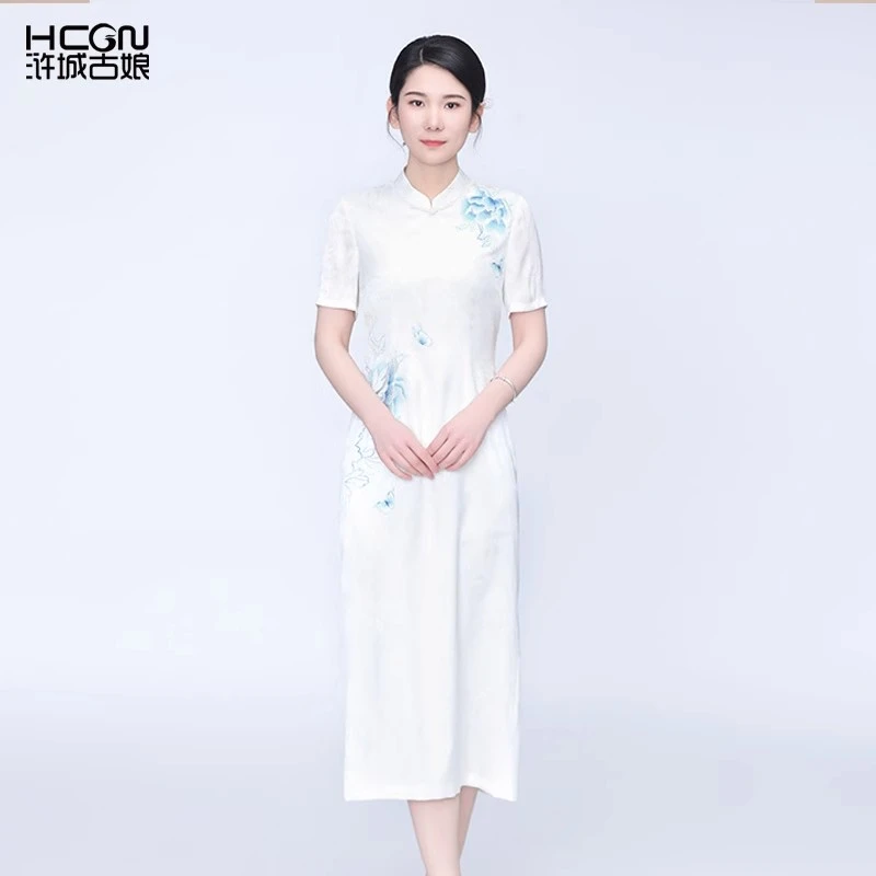 中国风精致薄荷曼波绣花白色雅致勤减龄气质含露连衣裙BMT17703