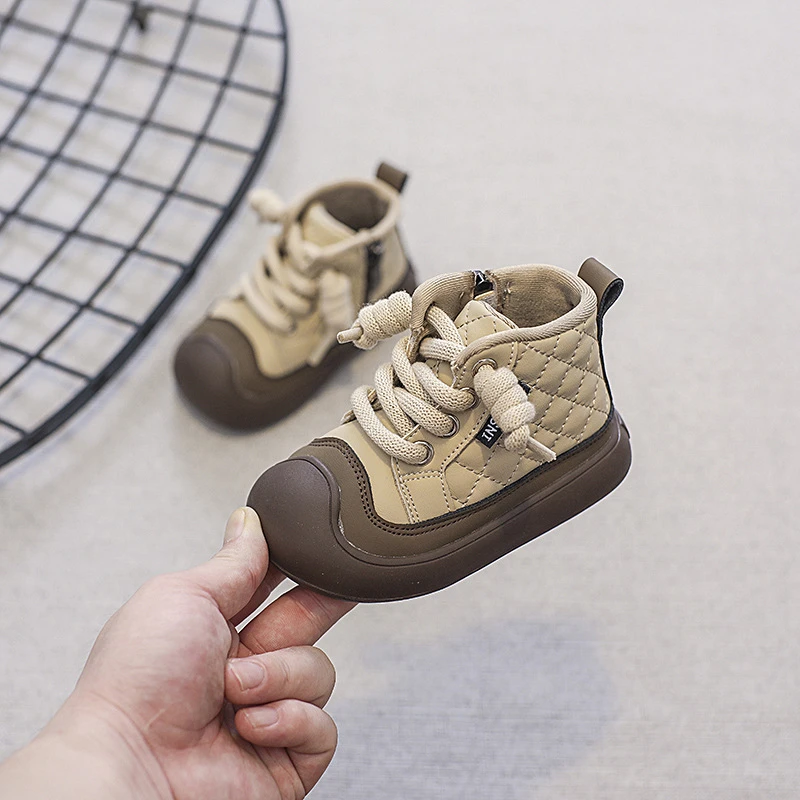 秋季儿童休闲鞋高邦男童鞋子时尚菱格女童包头防踢板鞋宝宝学步鞋