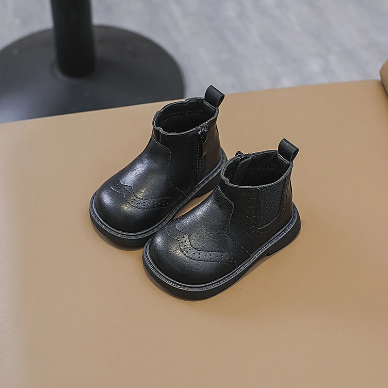 复古英伦风儿童马丁靴女童靴子男童休闲皮靴宝宝舒适软底真皮短靴