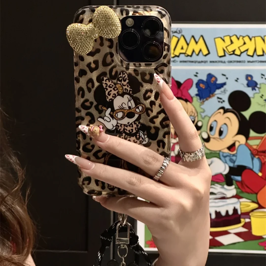 辣妹豹纹米妮公主适用iPhone15PM手机壳苹果14立体黄蝴蝶结13/12