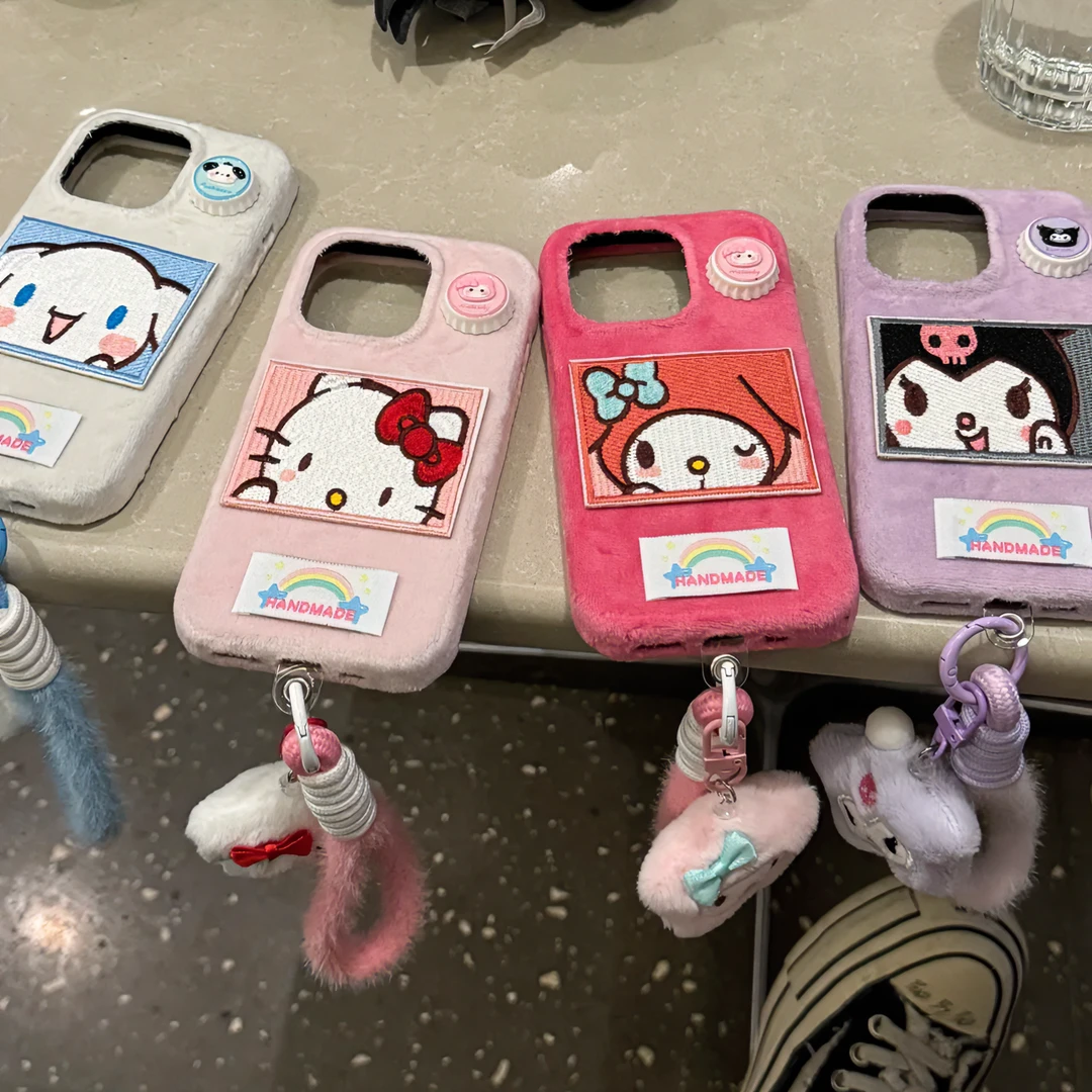 秋冬毛绒刺绣三丽鸥适用iPhone16max系列手机壳苹果15Pro14/13/12