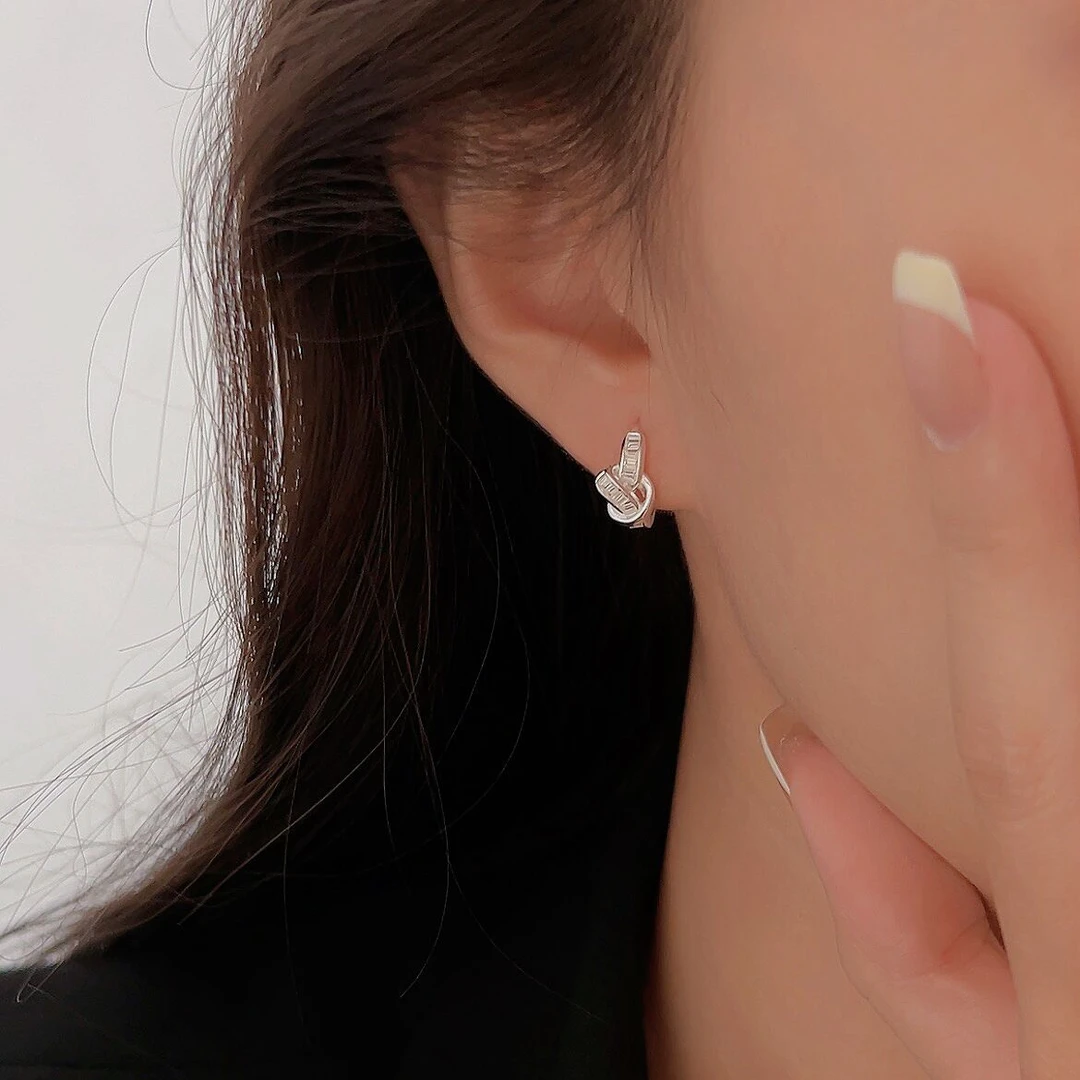 925银合成锆石耳饰 S925纯银镶钻打结耳环女时尚高级百搭耳环