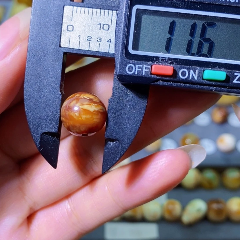 【闪购商品】琥珀裸石未镶嵌琥珀