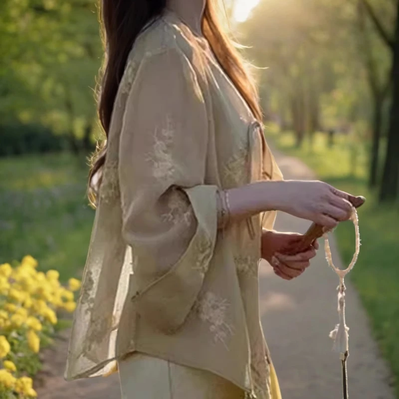 2025新款薄款防晒重工刺绣设计师高定时尚主流夏季氛围感百搭开衫