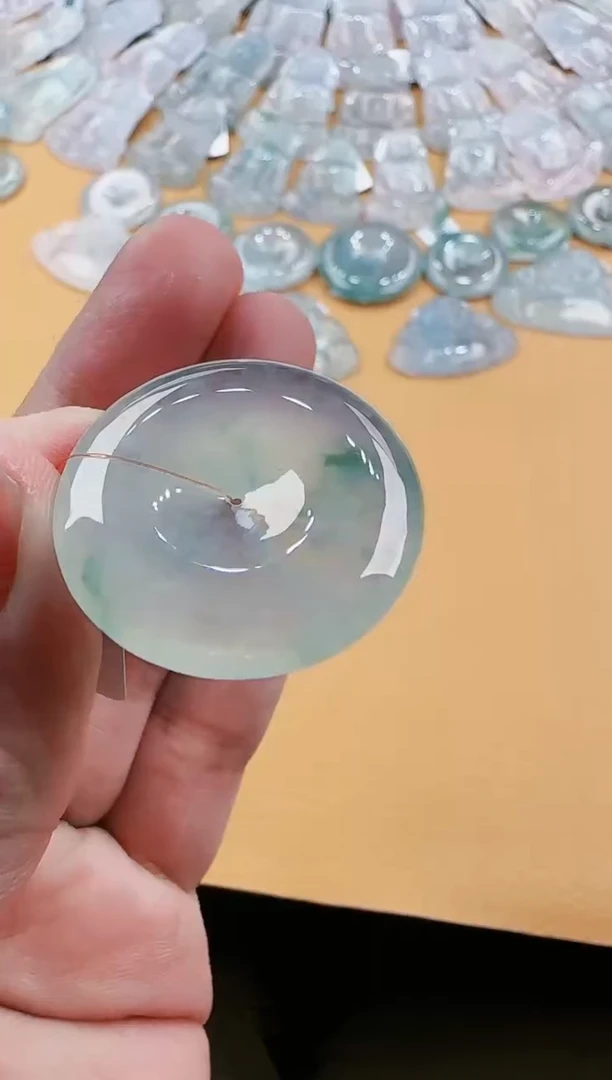 【闪购商品】翡翠颈饰未镶嵌翡翠
