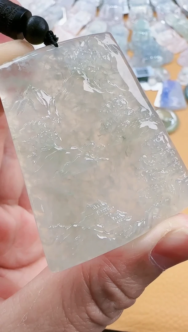 【闪购商品】翡翠颈饰未镶嵌翡翠