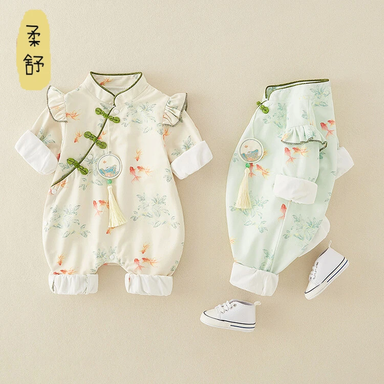 婴儿衣服秋季国风女宝宝中式连体衣百天满月新生儿衣服春秋外出服