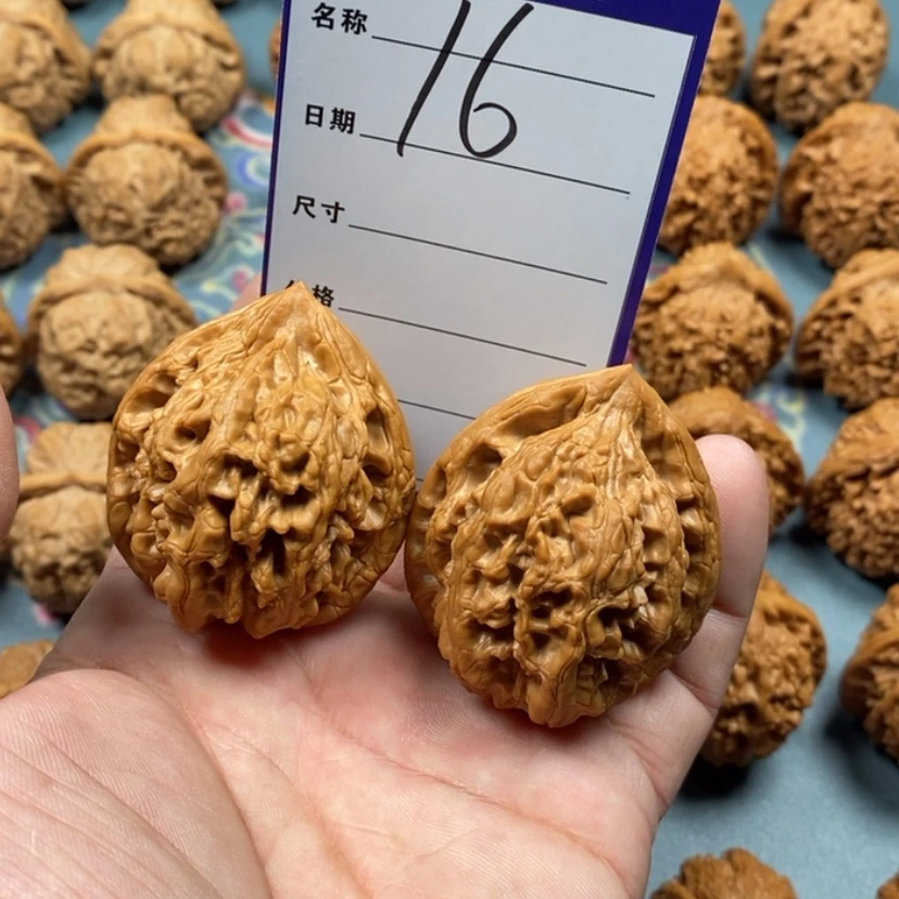 【闪购商品】文玩核桃把件倾*